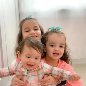 Meet your Posher, Nilza